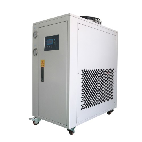 購(gòu)選冷水機(jī)機(jī)留神事項(xiàng)